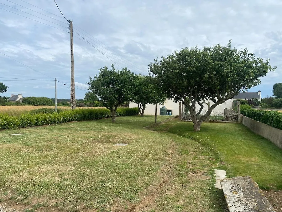 Gite Entre Terre Et Mer Cleden-Cap-Sizun 0*,  France